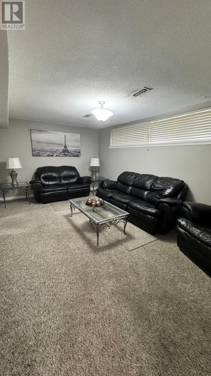Bsmt - 23 King Richard Court, Markham, Ontario  L3P 1M2 - Photo 2 - N12363630