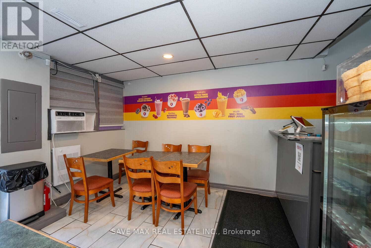 1212 Dundas Street W, Mississauga, Ontario  L5C 1E2 - Photo 15 - W12363594
