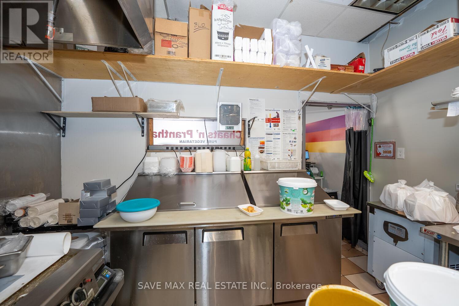 1212 Dundas Street W, Mississauga, Ontario  L5C 1E2 - Photo 20 - W12363594