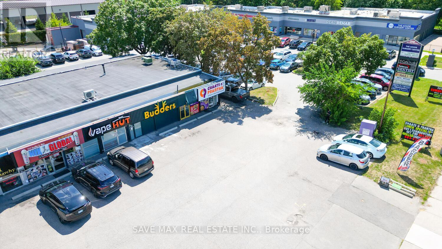 1212 Dundas Street W, Mississauga, Ontario  L5C 1E2 - Photo 3 - W12363594