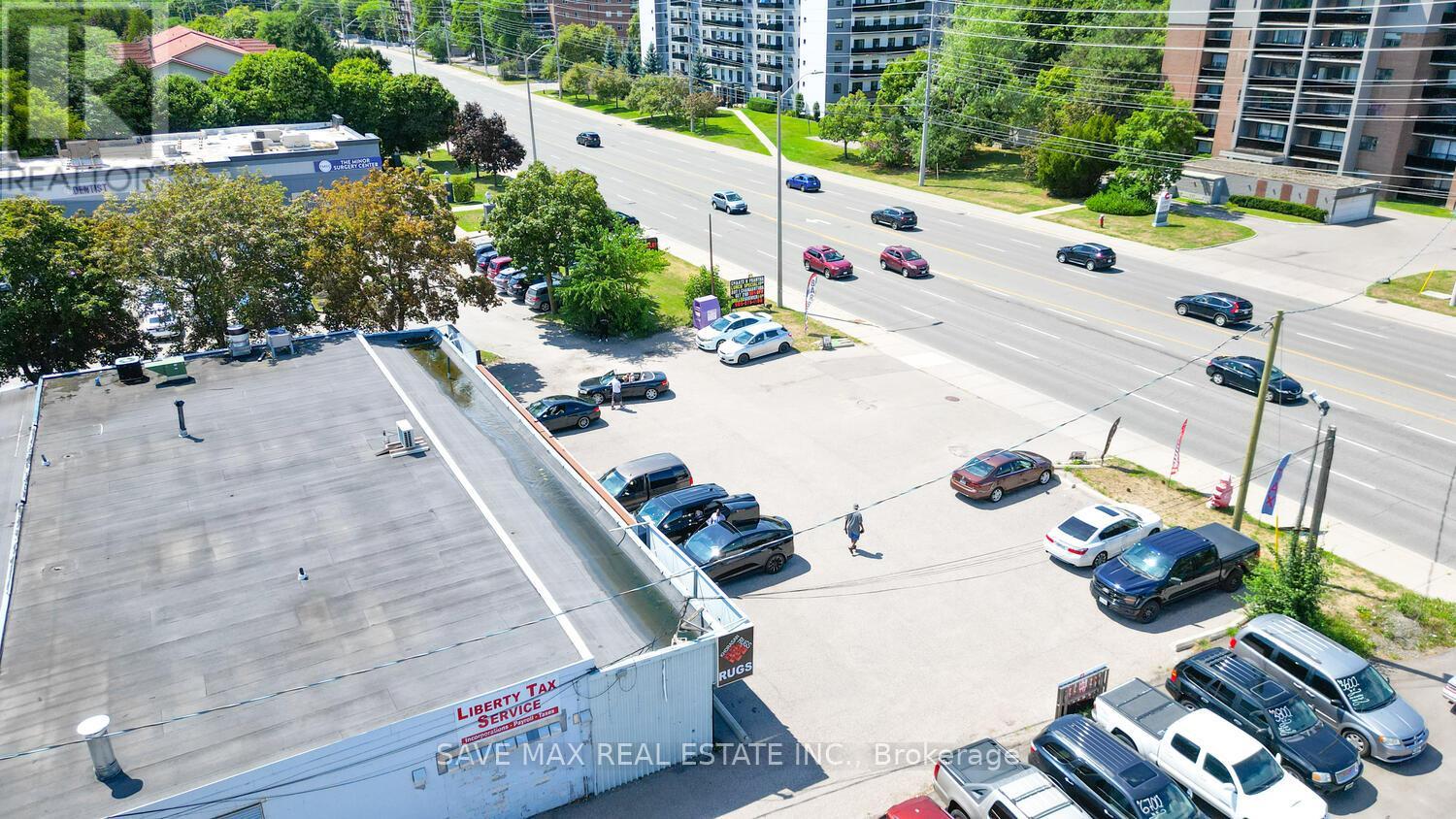 1212 Dundas Street W, Mississauga, Ontario  L5C 1E2 - Photo 4 - W12363594
