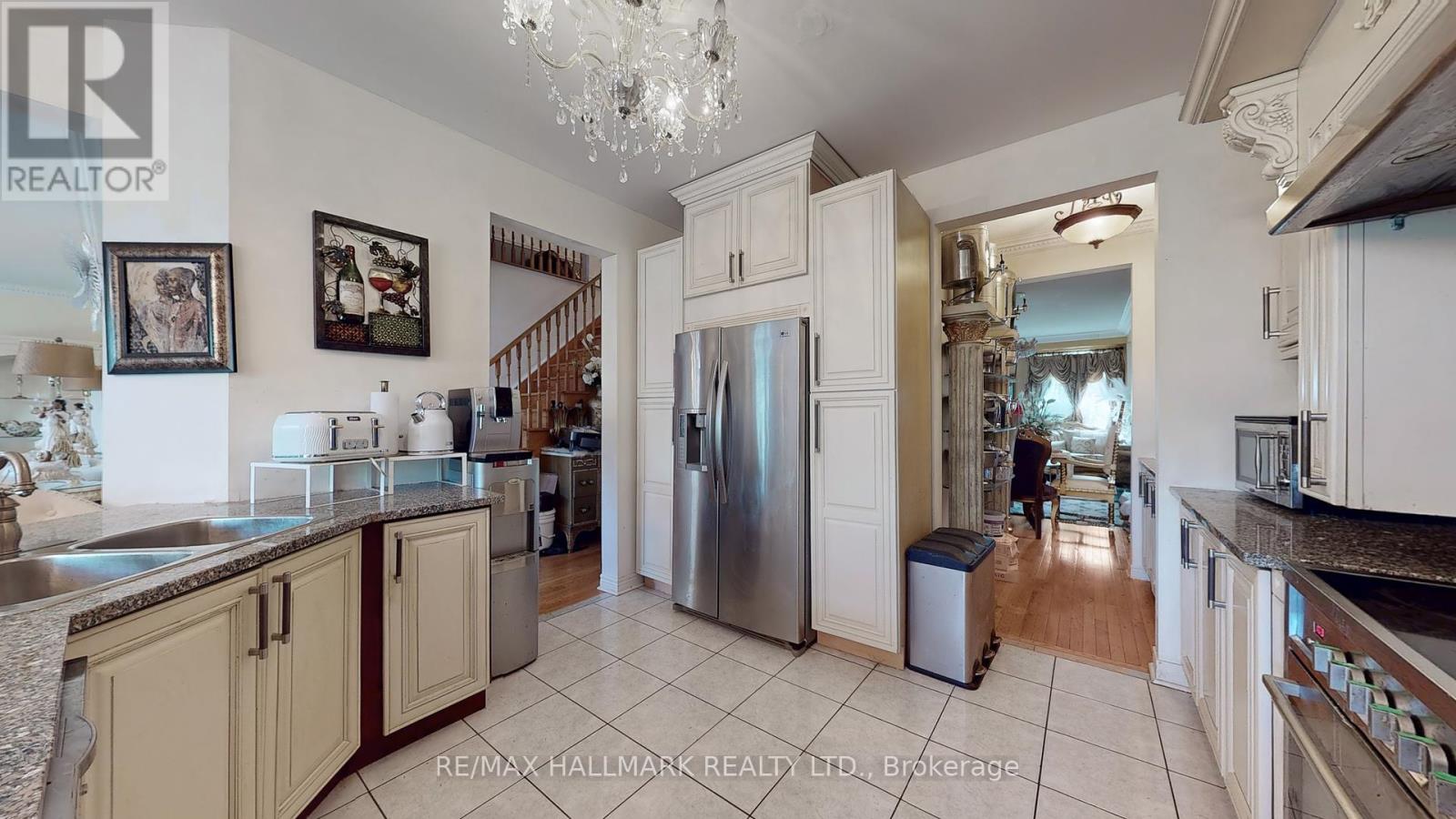 113 Fred Young Drive, Toronto, Ontario  M3L 0A4 - Photo 13 - W12363616