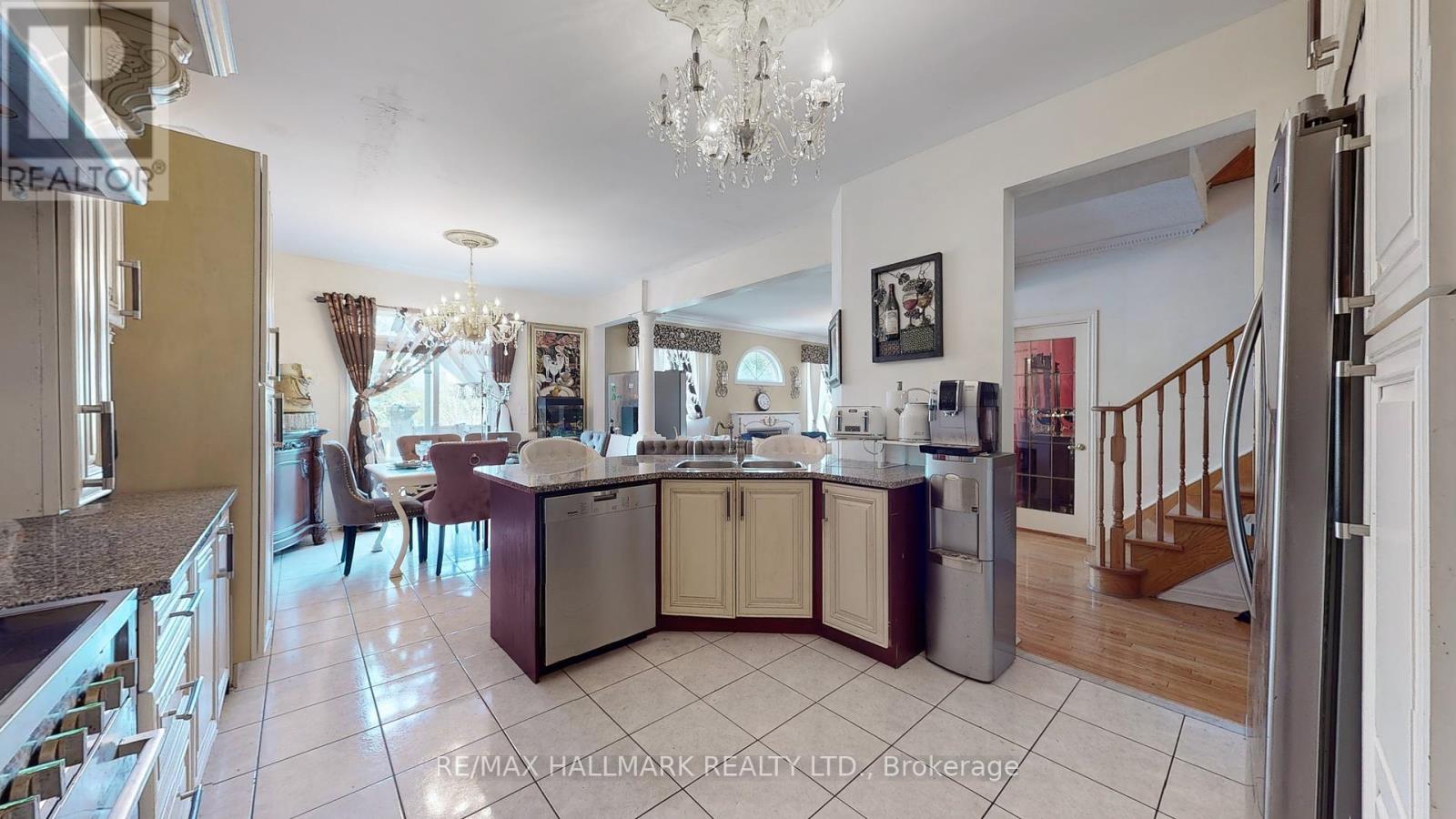 113 Fred Young Drive, Toronto, Ontario  M3L 0A4 - Photo 14 - W12363616