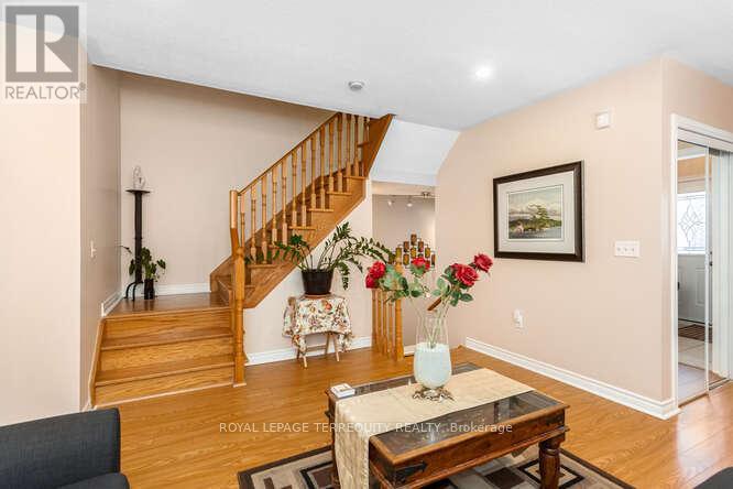 7148 Village Walk, Mississauga, Ontario  L5W 1X2 - Photo 15 - W12363624
