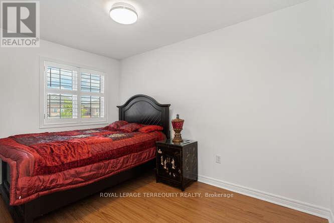 7148 Village Walk, Mississauga, Ontario  L5W 1X2 - Photo 36 - W12363624