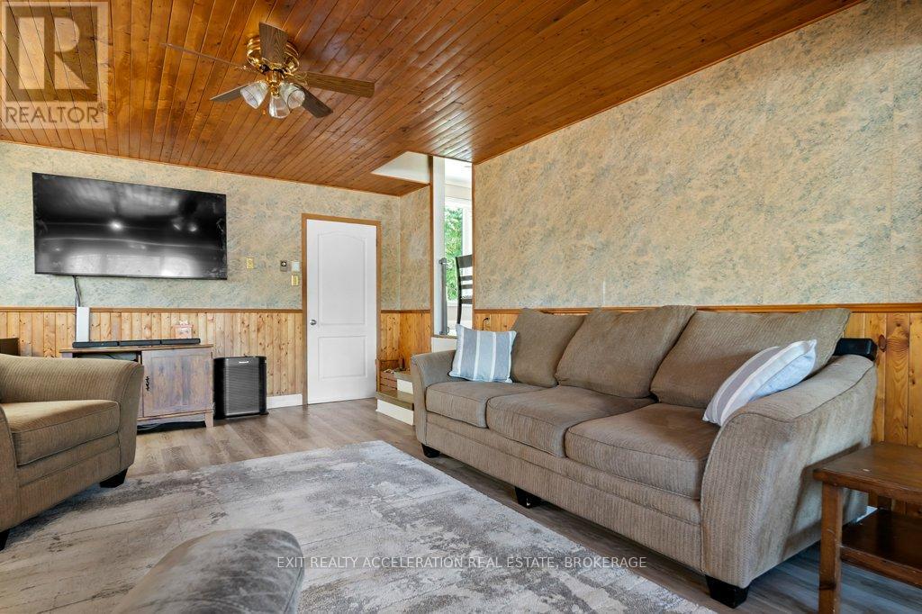 187 Welborne Avenue, Kingston, Ontario  K7M 4G4 - Photo 17 - X12363638