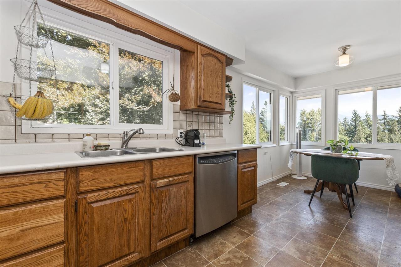 10005 Kenswood Drive, Little Mountain, Chilliwack, British Columbia  V2P 7N5 - Photo 4 - R3040247