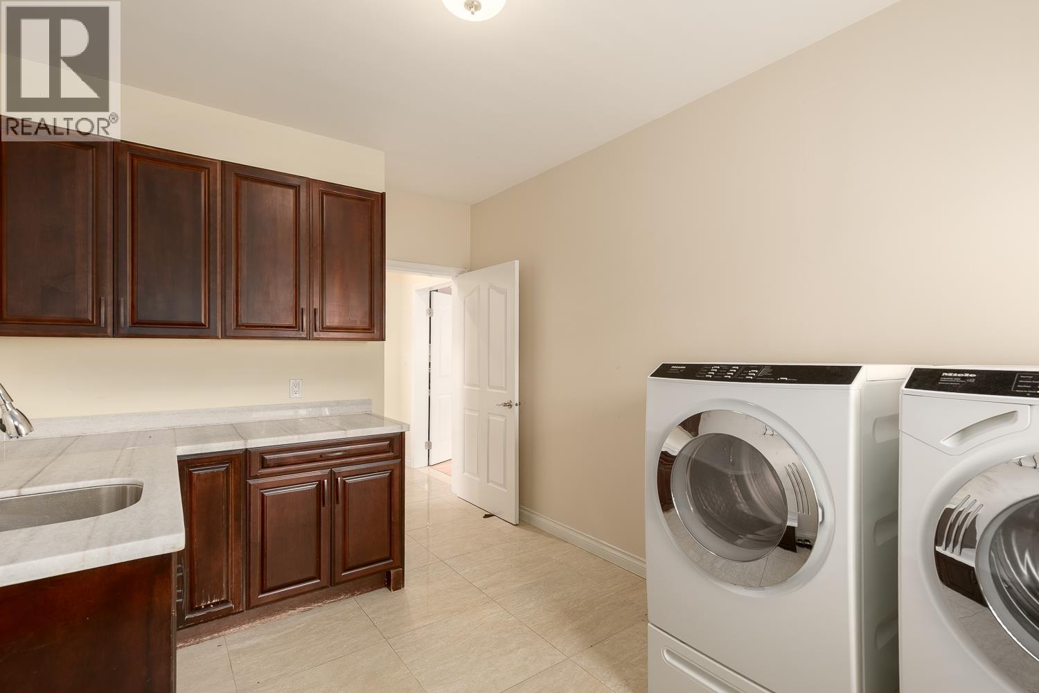 1989 W 52nd Avenue, Vancouver, British Columbia  V6P 1J6 - Photo 18 - R3040364