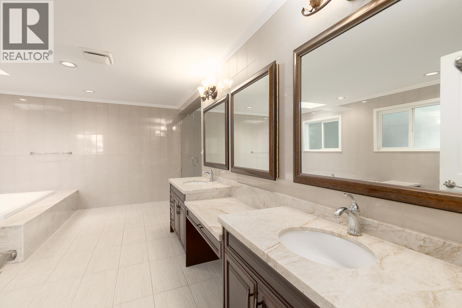 1989 W 52nd Avenue, Vancouver, British Columbia  V6P 1J6 - Photo 24 - R3040364