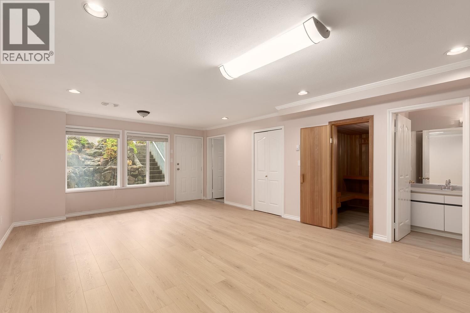 1989 W 52nd Avenue, Vancouver, British Columbia  V6P 1J6 - Photo 29 - R3040364