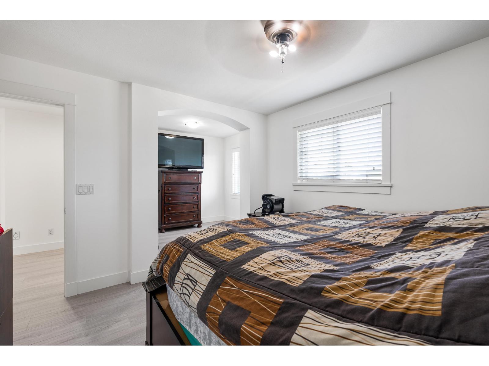 7051 196b Street, Langley, British Columbia  V2Y 2Z7 - Photo 23 - R3040286