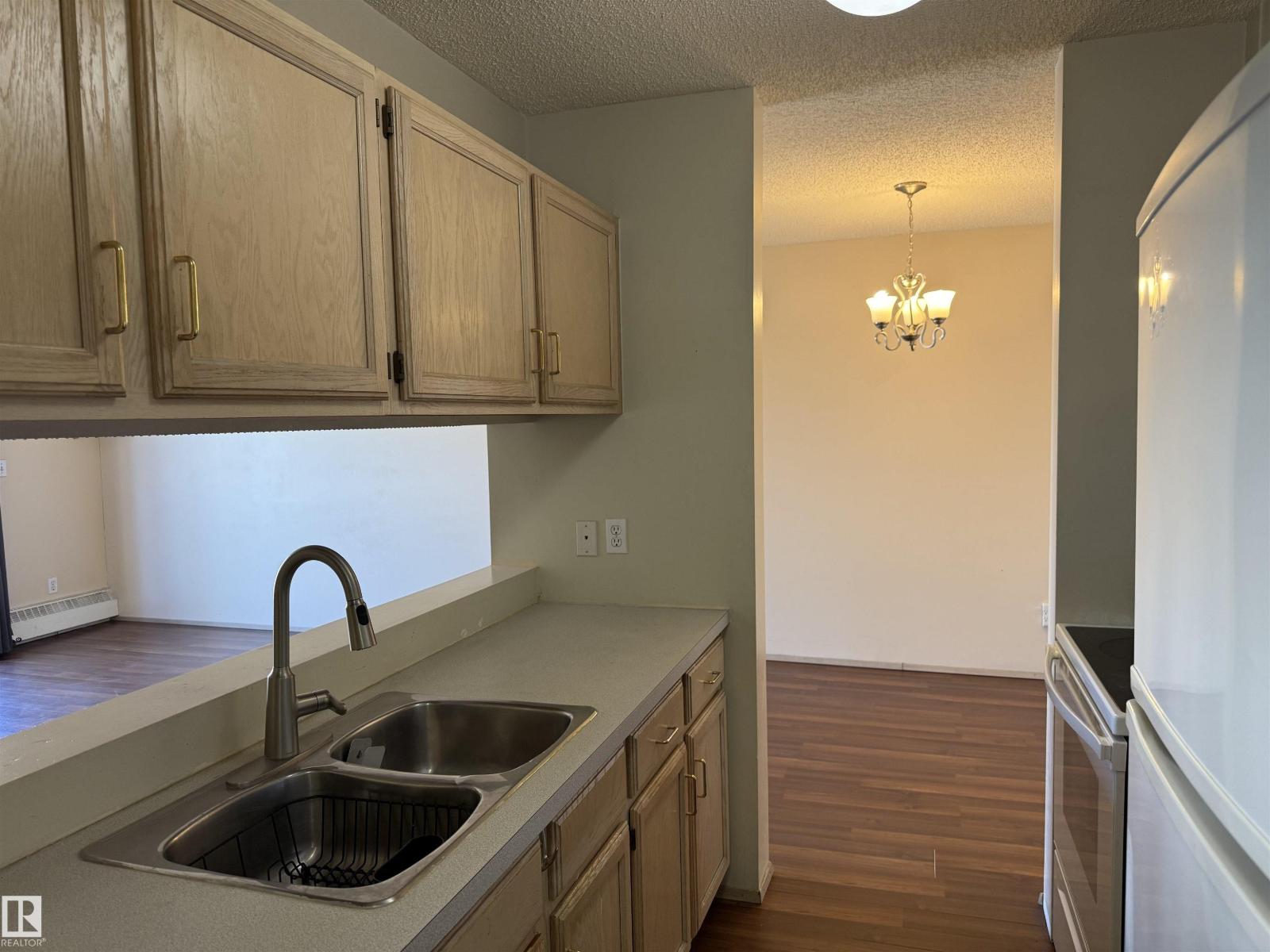 Property at #412 5005 31 AV NW image 5