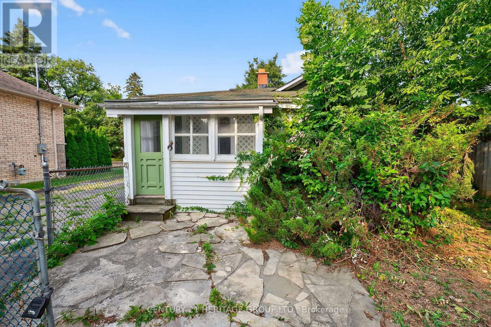 117 Lucas Street, Richmond Hill, Ontario  L4C 4P4 - Photo 28 - N12362830