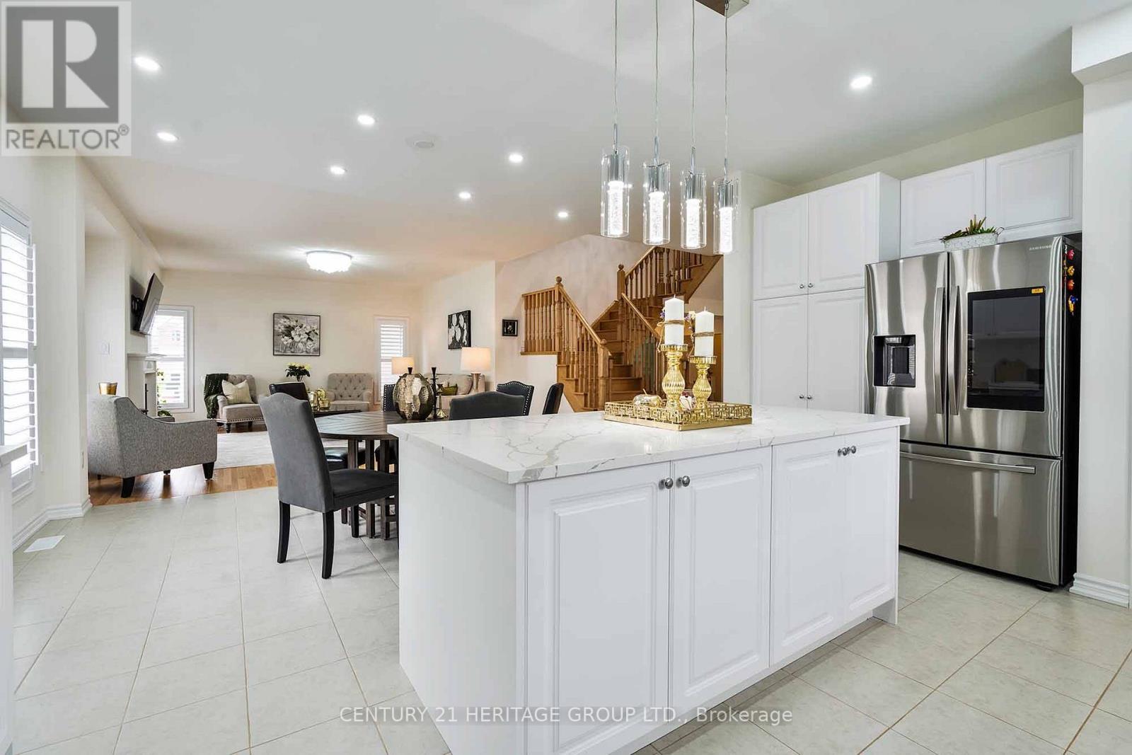 9 Cranley Road, East Gwillimbury, Ontario  L9N 0T7 - Photo 11 - N12363649