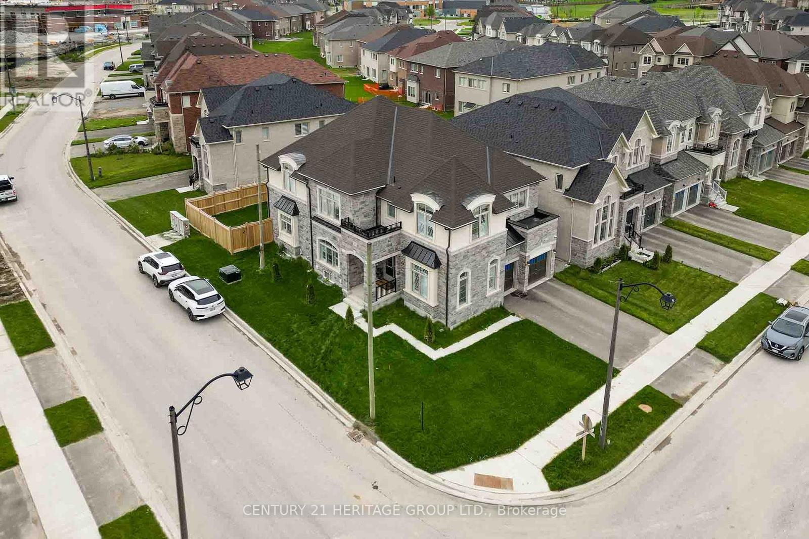 9 Cranley Road, East Gwillimbury, Ontario  L9N 0T7 - Photo 19 - N12363649