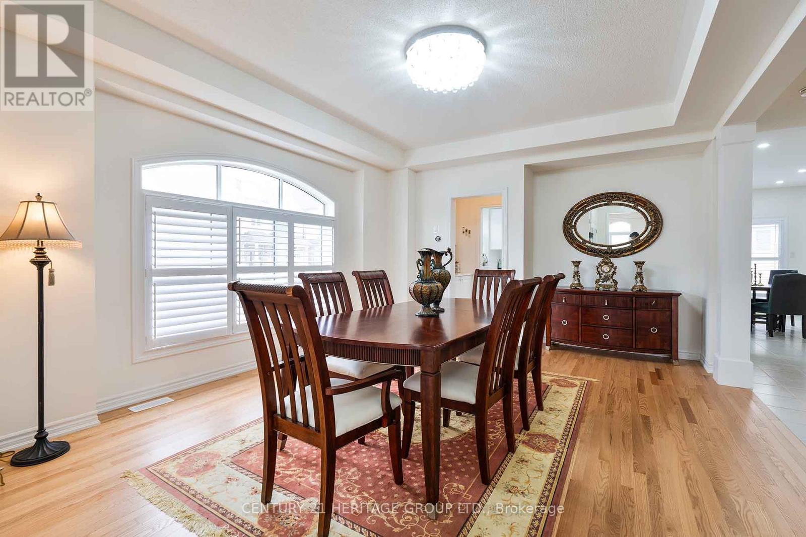9 Cranley Road, East Gwillimbury, Ontario  L9N 0T7 - Photo 7 - N12363649