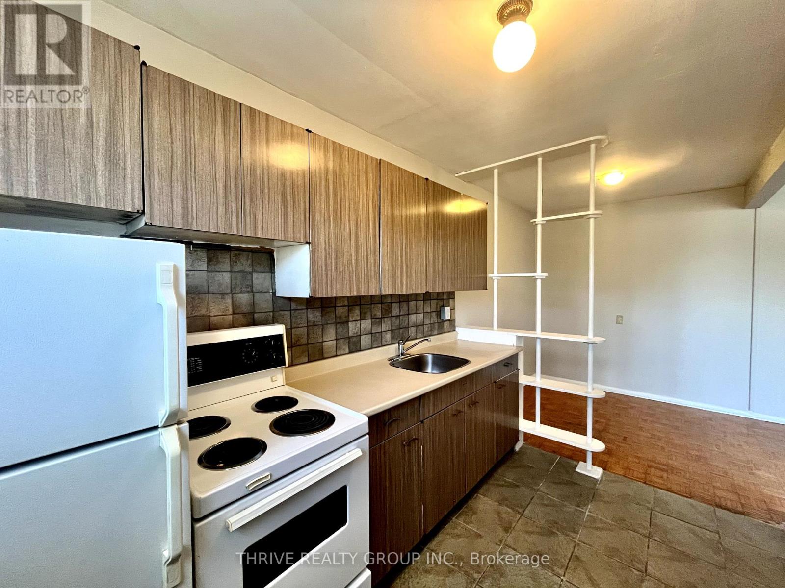 2 - 435 Nelson Street, London East, Ontario  N6B 1A6 - Photo 1 - X12363661
