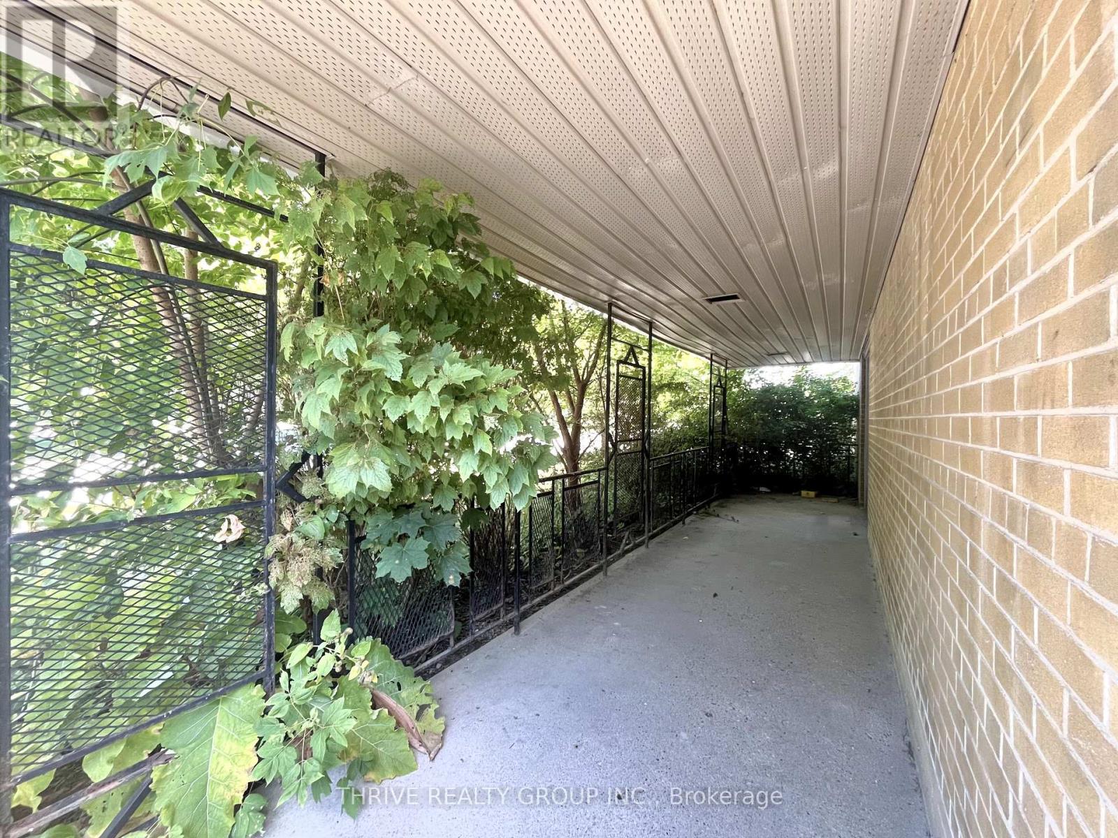 2 - 435 Nelson Street, London East, Ontario  N6B 1A6 - Photo 8 - X12363661
