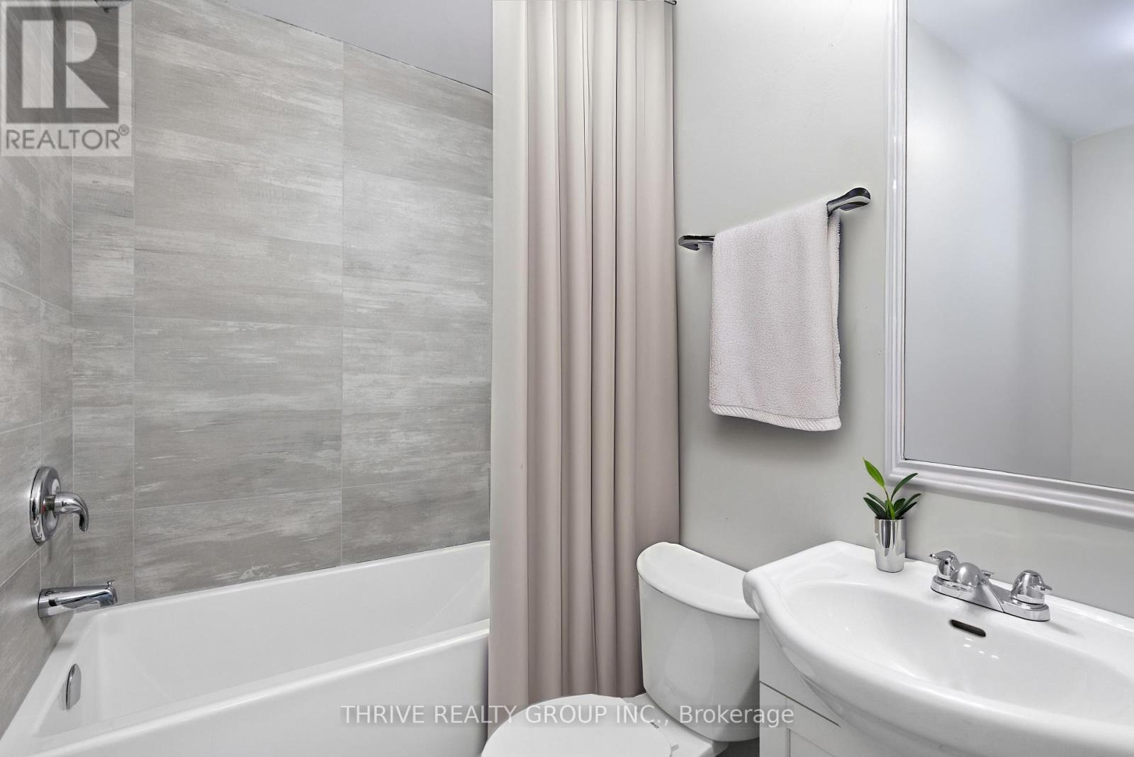 1 - 435 Nelson Street, London East, Ontario  N6B 1A6 - Photo 4 - X12363662
