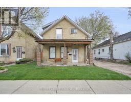 524 SIMCOE STREET
