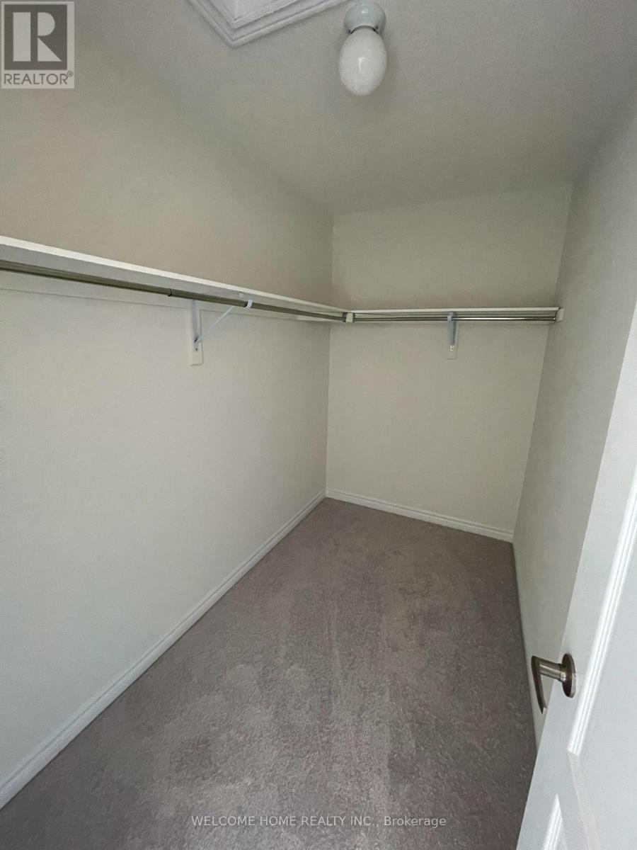26 Tumblewood Place, Welland, Ontario  L3B 0J3 - Photo 13 - X12363652