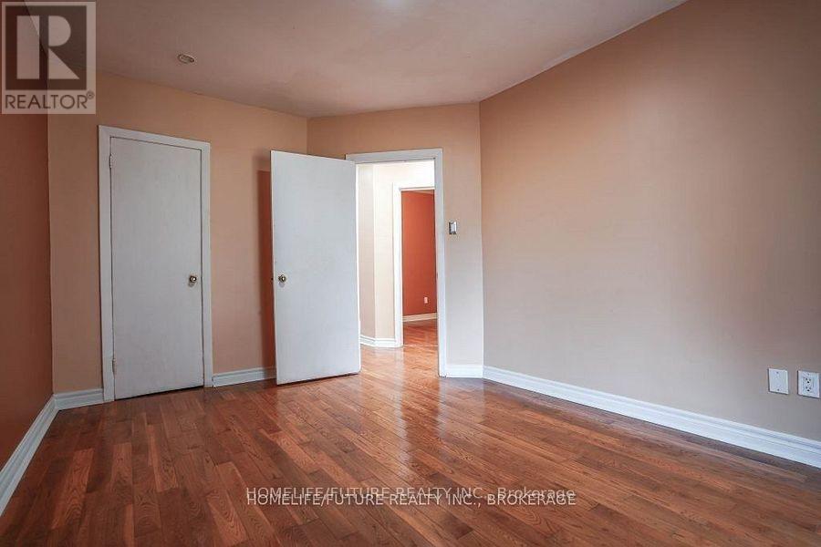 4 Gully Drive, Toronto, Ontario  M1K 4W2 - Photo 8 - E12363682