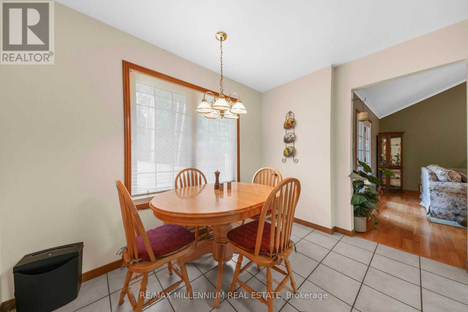 5 Jermey Lane, Oro-Medonte, Ontario  L0L 1T0 - Photo 17 - S12363676