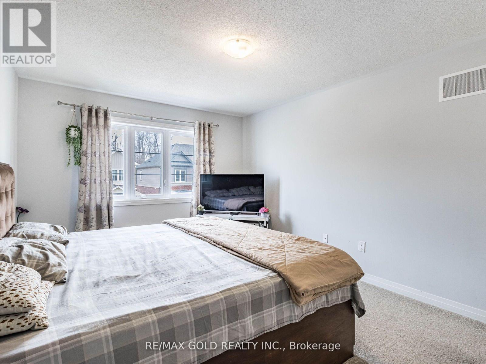 23 Brixham Lane, Brampton, Ontario  L7A 5K2 - Photo 18 - W12363691