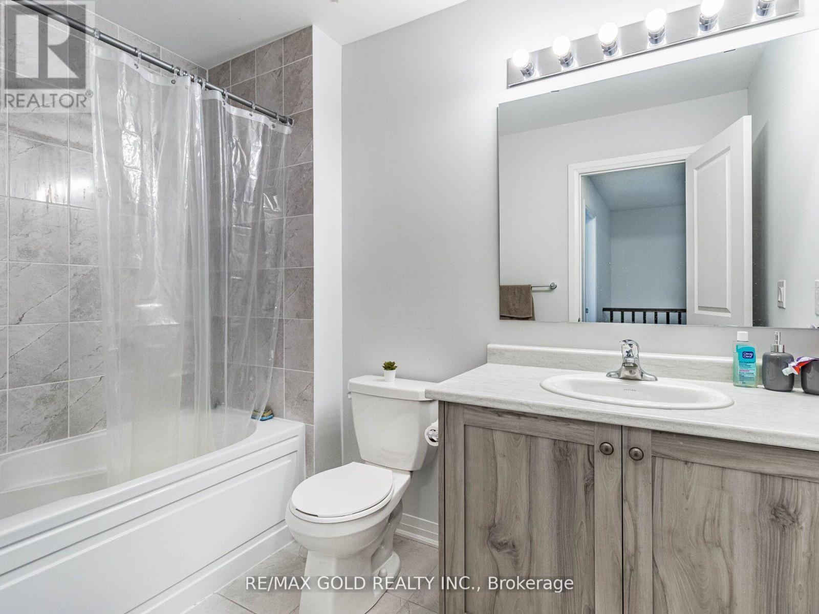 23 Brixham Lane, Brampton, Ontario  L7A 5K2 - Photo 19 - W12363691