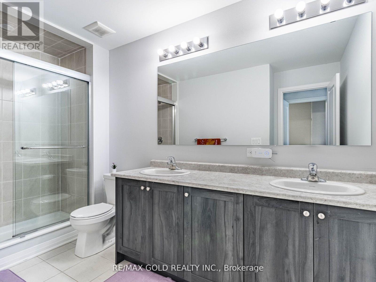 23 Brixham Lane, Brampton, Ontario  L7A 5K2 - Photo 23 - W12363691