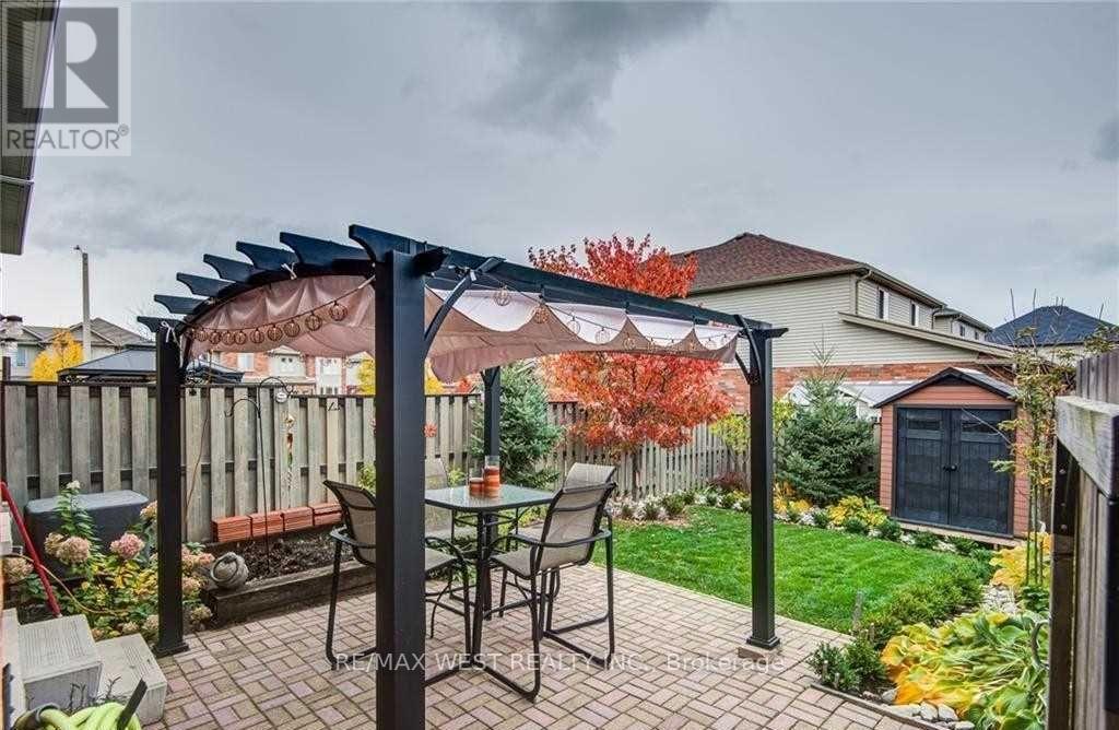 4475 Comfort Crescent, Lincoln, Ontario  L0R 1B9 - Photo 23 - X12363674