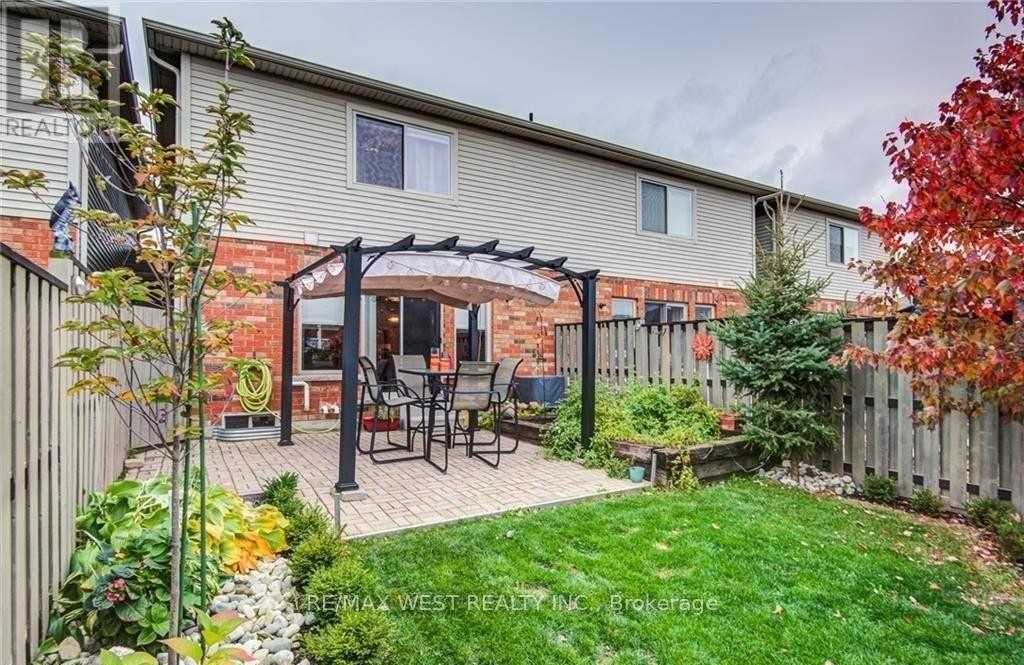 4475 Comfort Crescent, Lincoln, Ontario  L0R 1B9 - Photo 24 - X12363674