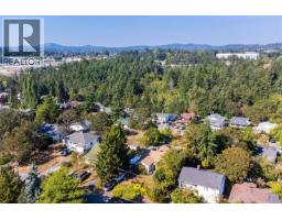 508 Davida Ave Tillicum, Saanich, Ca