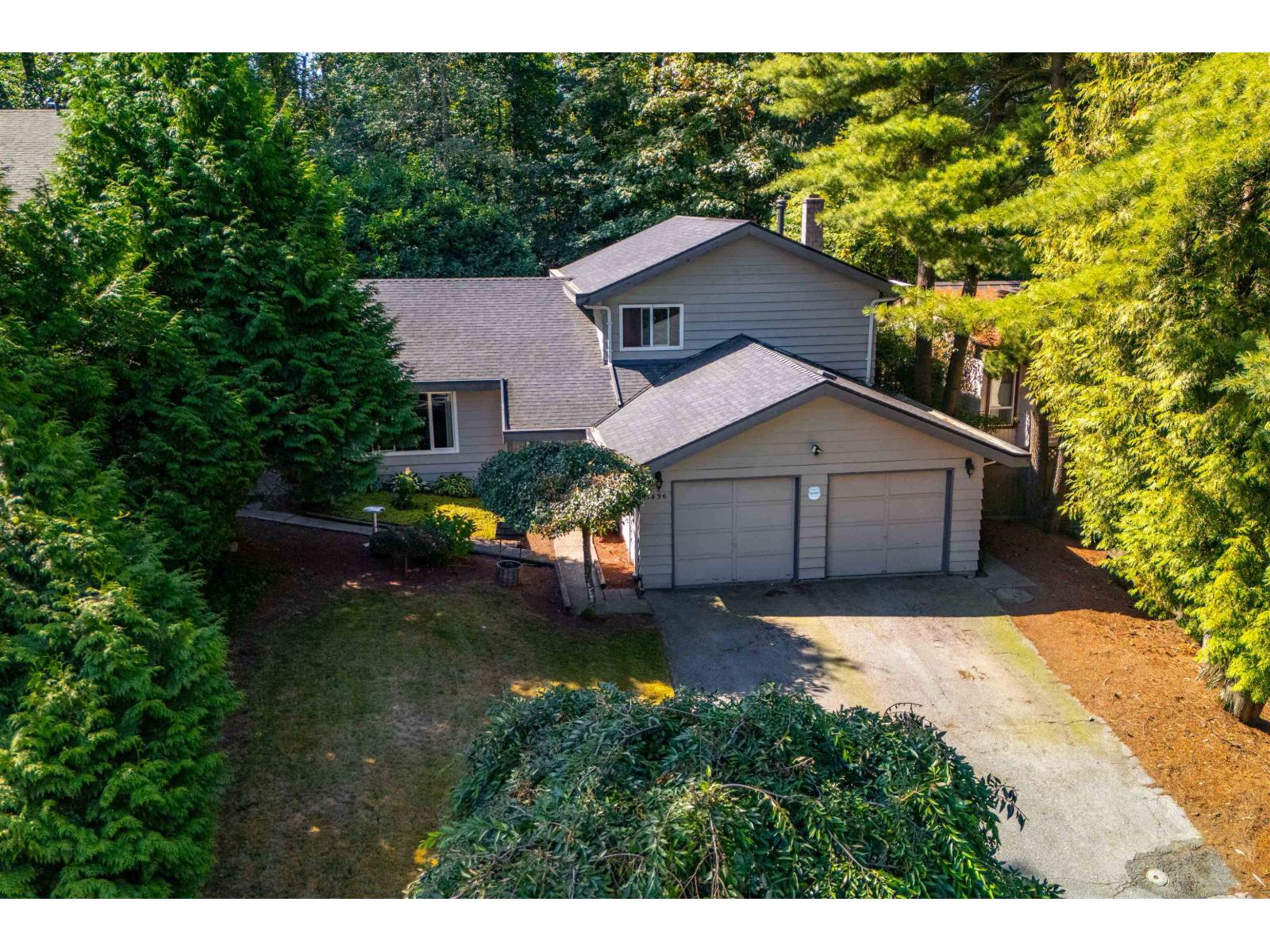 11436 Royal Crescent, Surrey, British Columbia  V3V 6V6 - Photo 2 - R3040167