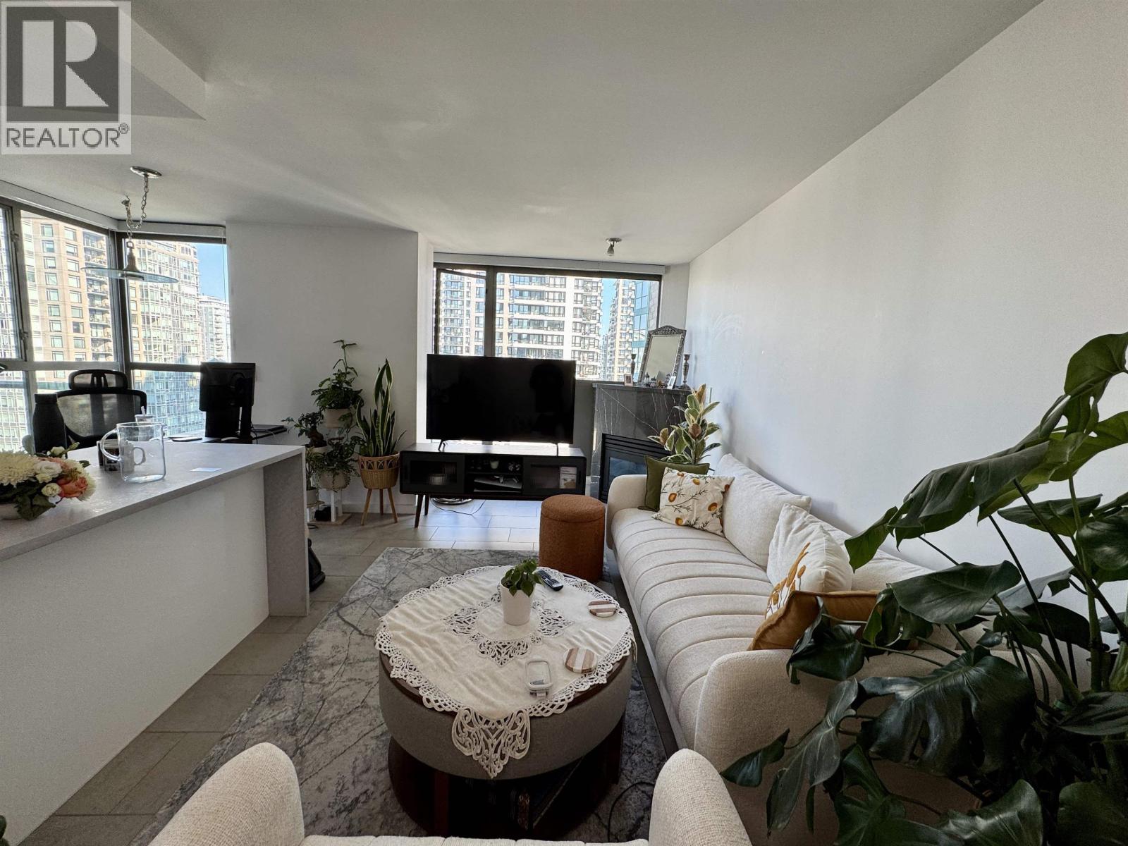 1503 928 Richards Street, Vancouver, British Columbia  V6B 6P6 - Photo 5 - R3038080