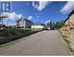 2 INDER HEIGHTS DRIVE, Brampton, Ontario