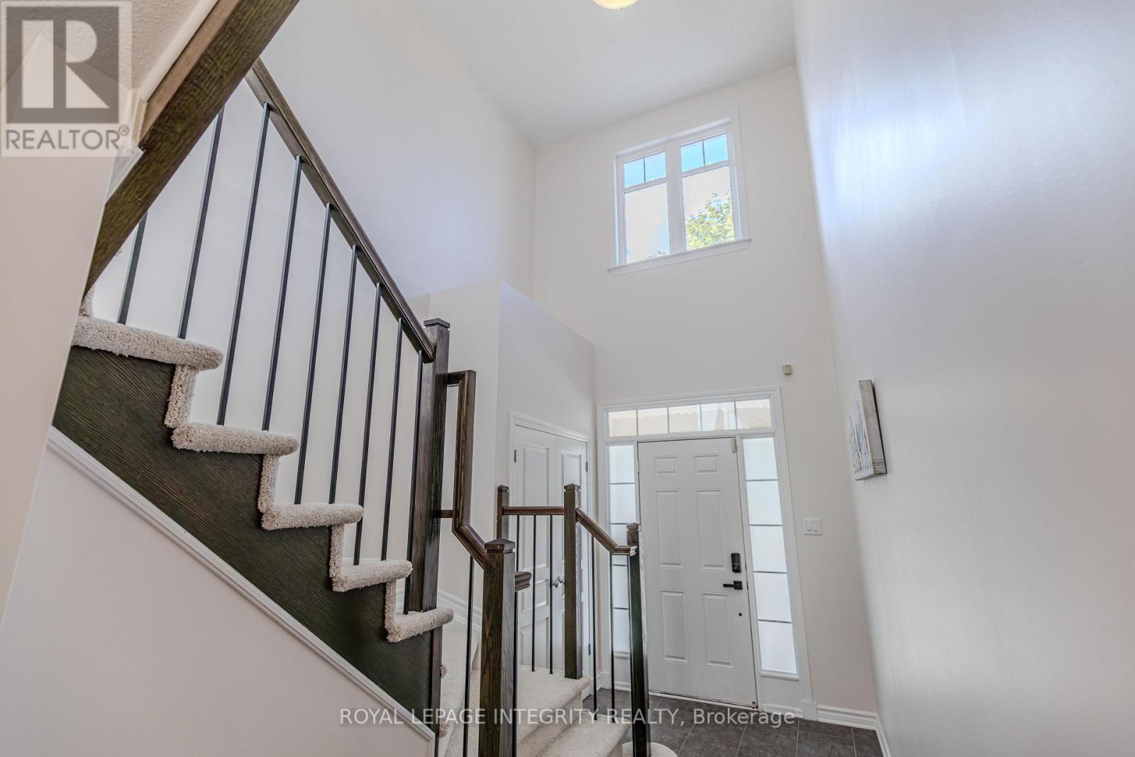 Property at 218 KEYROCK DRIVE image 2