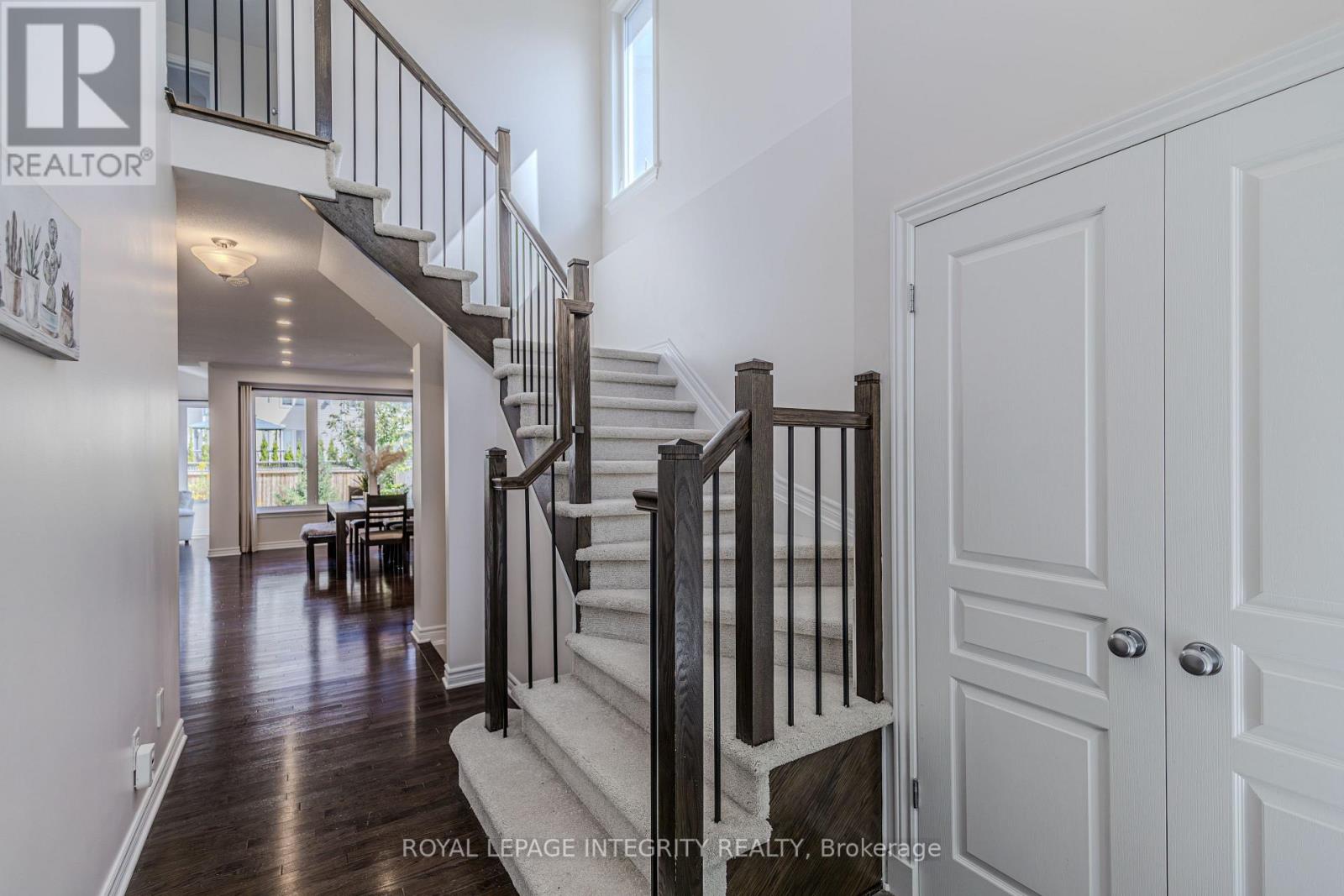 Property at 218 KEYROCK DRIVE image 3