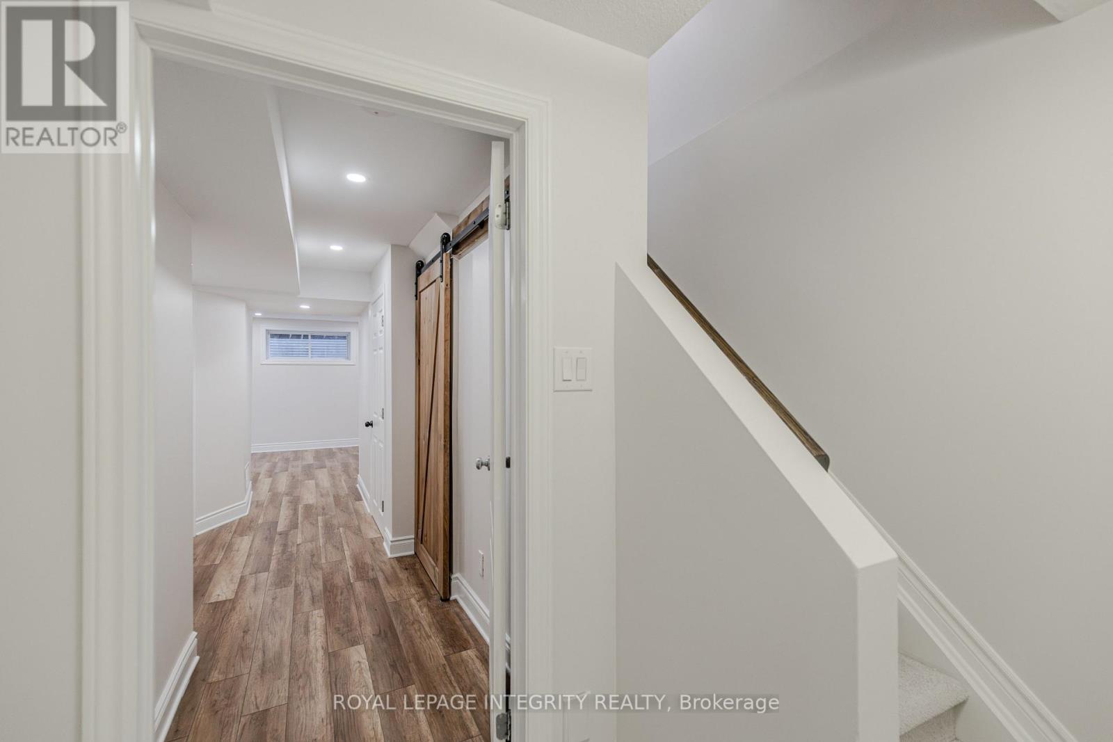 218 Keyrock Drive, Ottawa, Ontario  K2T 0B4 - Photo 28 - X12363732