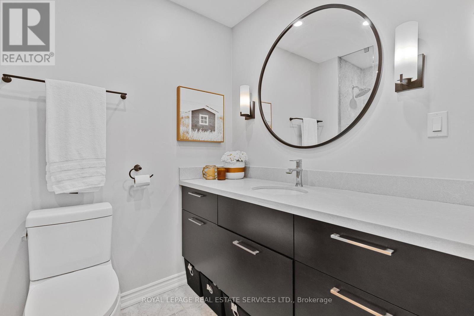 217 - 895 Maple Avenue, Burlington, Ontario  L7S 2H7 - Photo 22 - W12355043