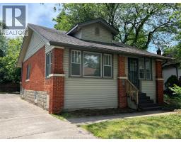 2423 PRINCESS AVENUE, Windsor, Ontario