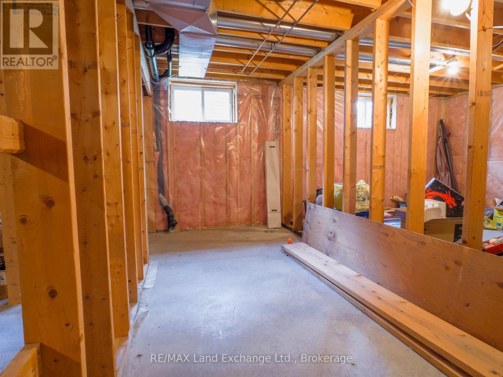 806 Maplewood Drive, Saugeen Shores, Ontario  N0H 2C4 - Photo 24 - X12360560