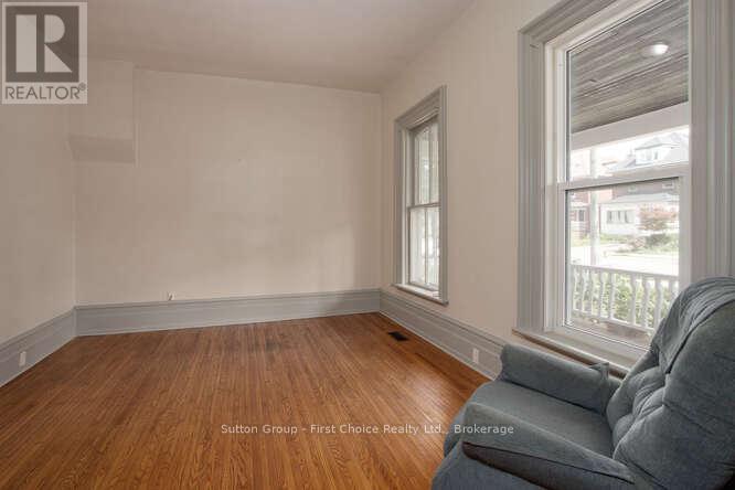 32 Bay Street, Stratford, Ontario  N5A 4K6 - Photo 8 - X12363749