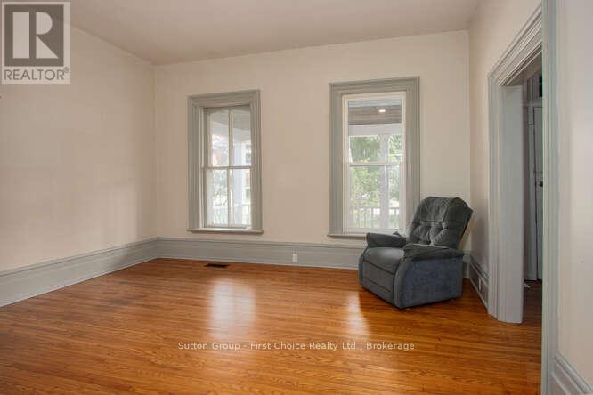 32 Bay Street, Stratford, Ontario  N5A 4K6 - Photo 9 - X12363749