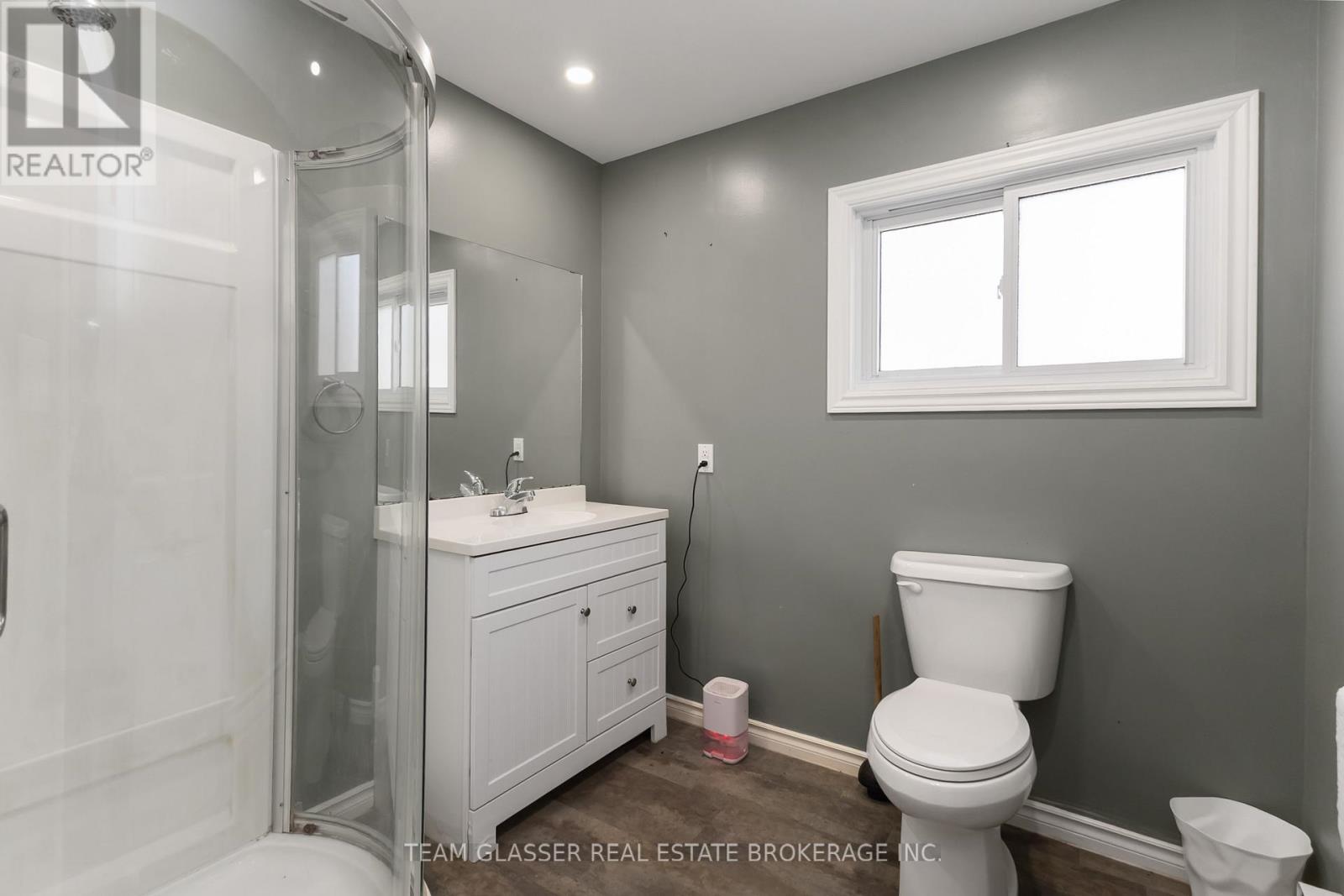 11241 Imperial Road, Malahide, Ontario  N5H 2R3 - Photo 17 - X12363739