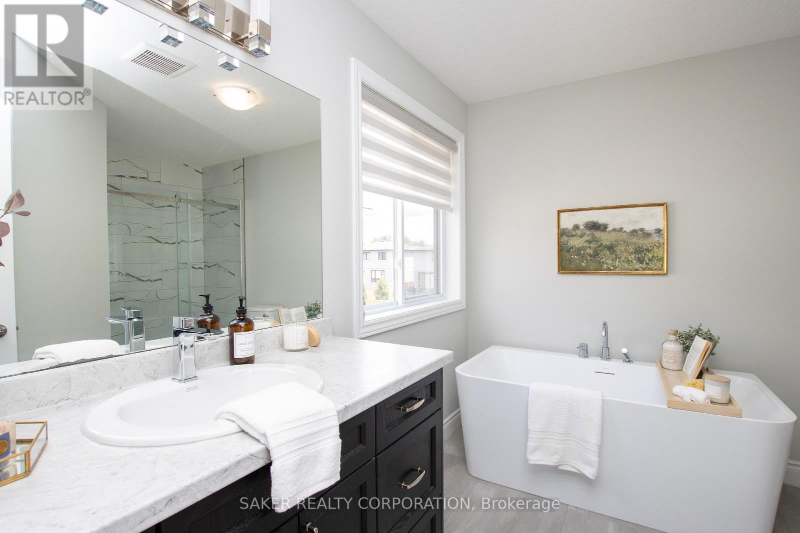 20 Armstrong Street, Strathroy-Caradoc, Ontario  N0L 1W0 - Photo 17 - X12363743