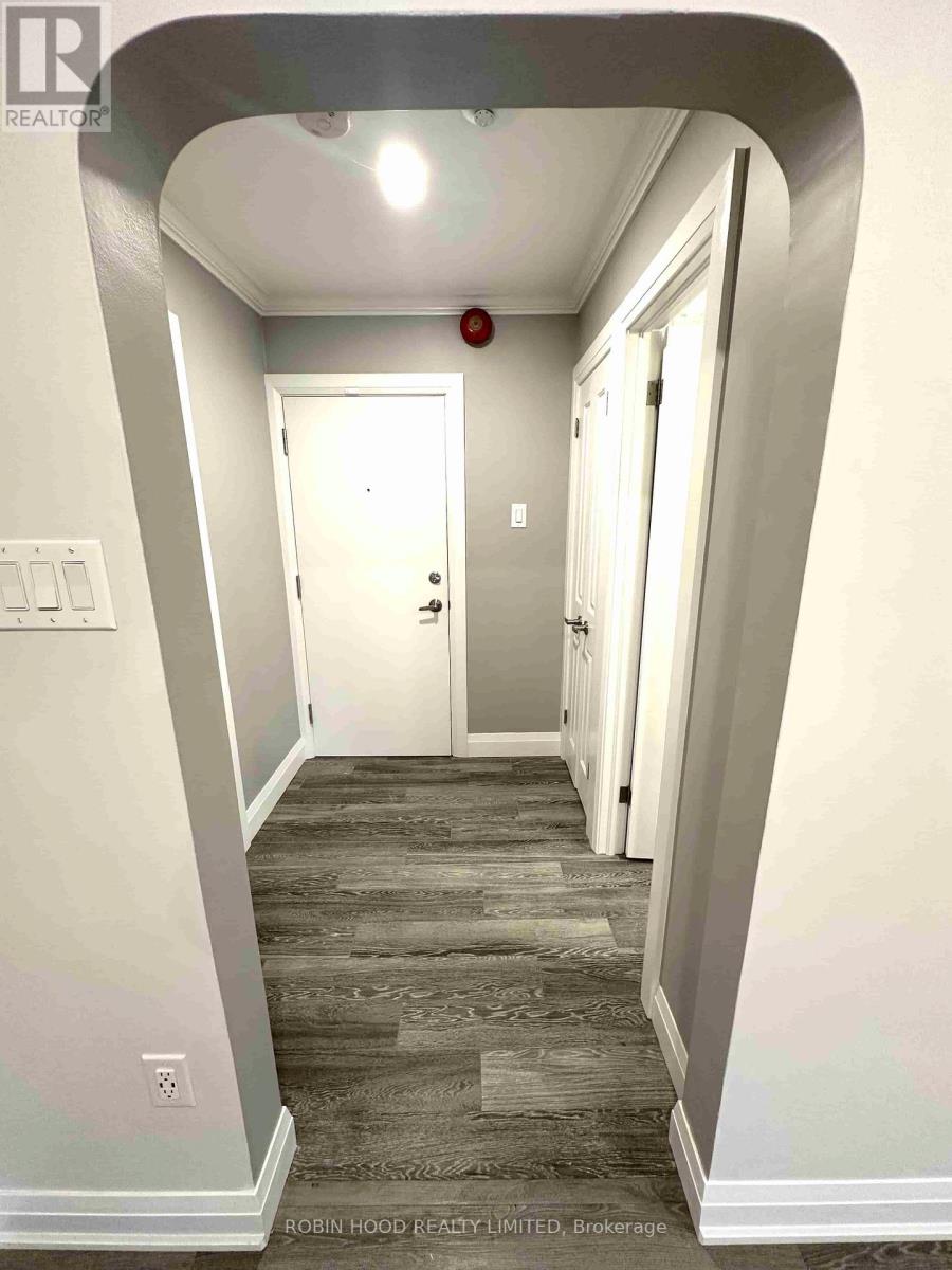 1 - 62 Fifth Street, Toronto, Ontario  M8V 2Z2 - Photo 10 - W12363728