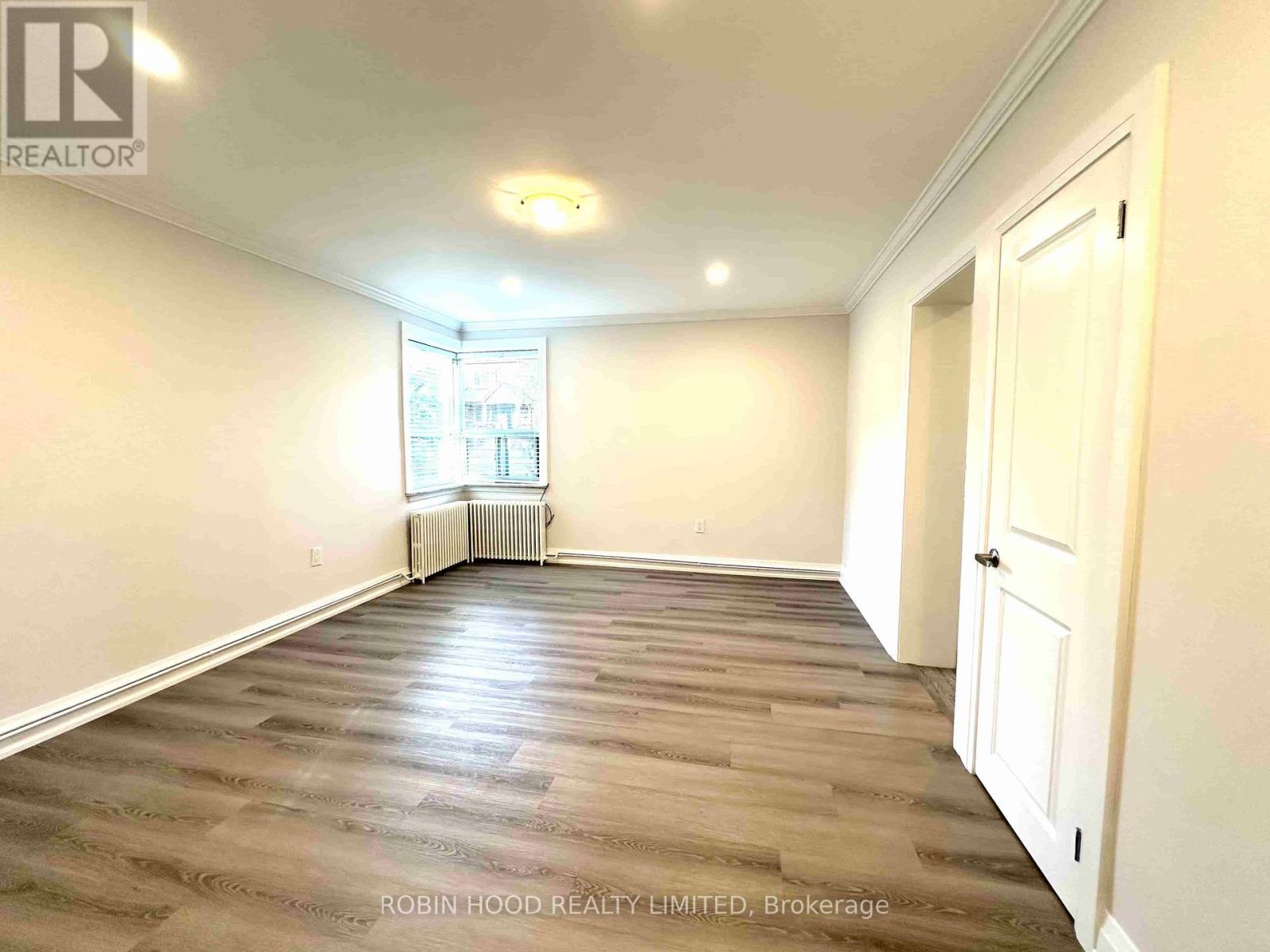 1 - 62 Fifth Street, Toronto, Ontario  M8V 2Z2 - Photo 2 - W12363728