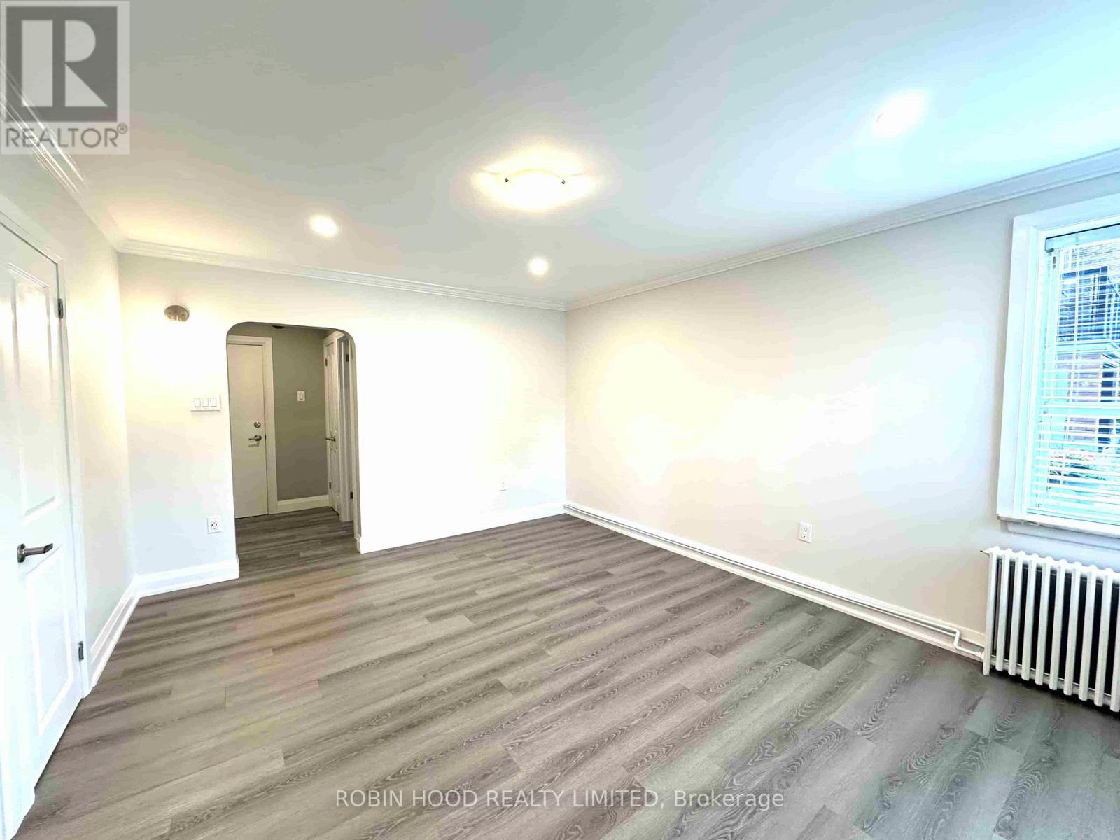 1 - 62 Fifth Street, Toronto, Ontario  M8V 2Z2 - Photo 3 - W12363728