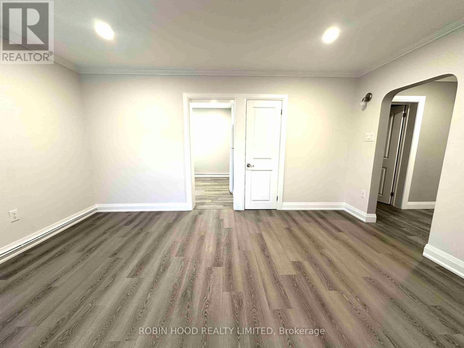 1 - 62 Fifth Street, Toronto, Ontario  M8V 2Z2 - Photo 9 - W12363728